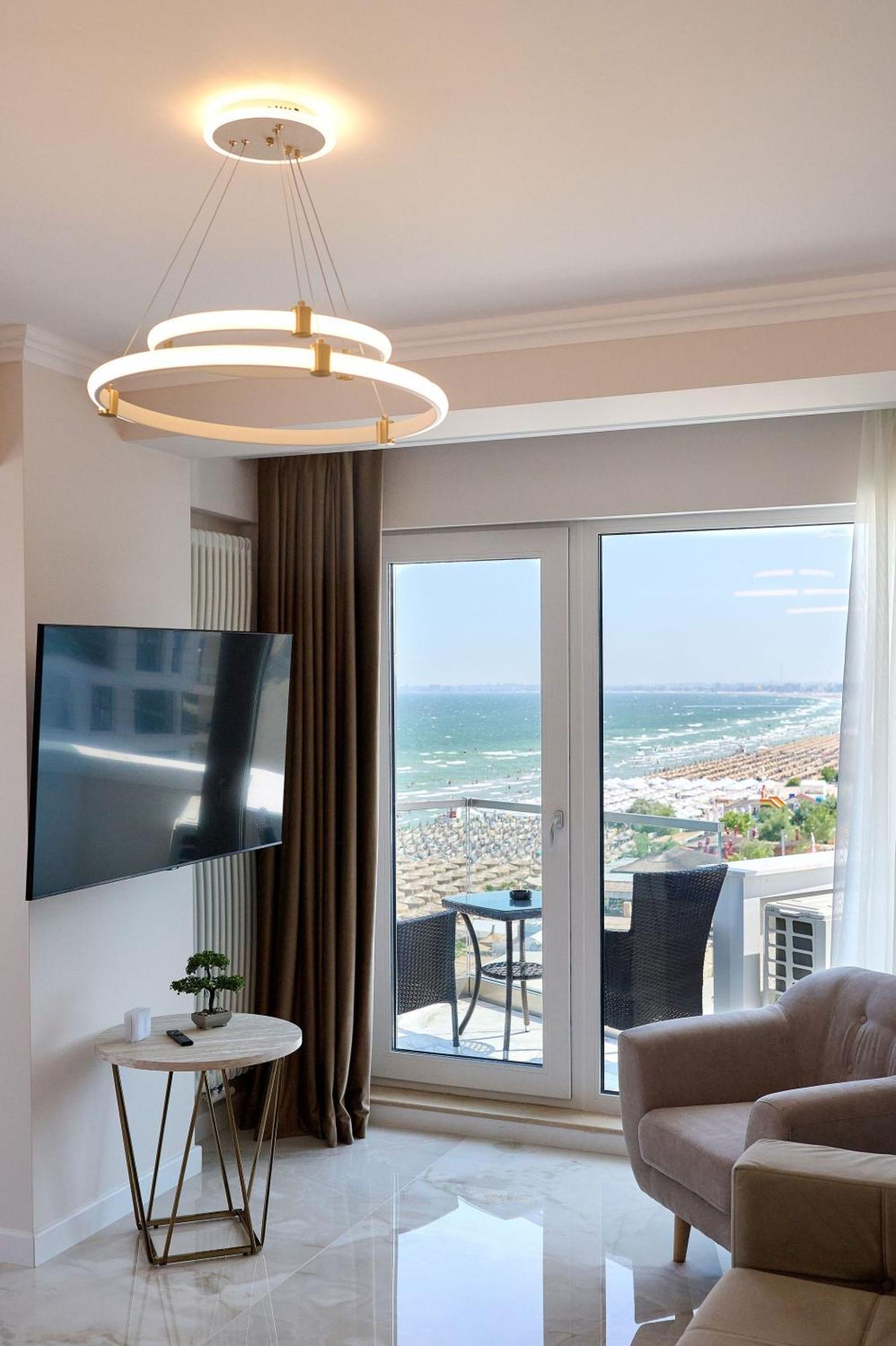 Apartment Bliss In Infinity Parking *