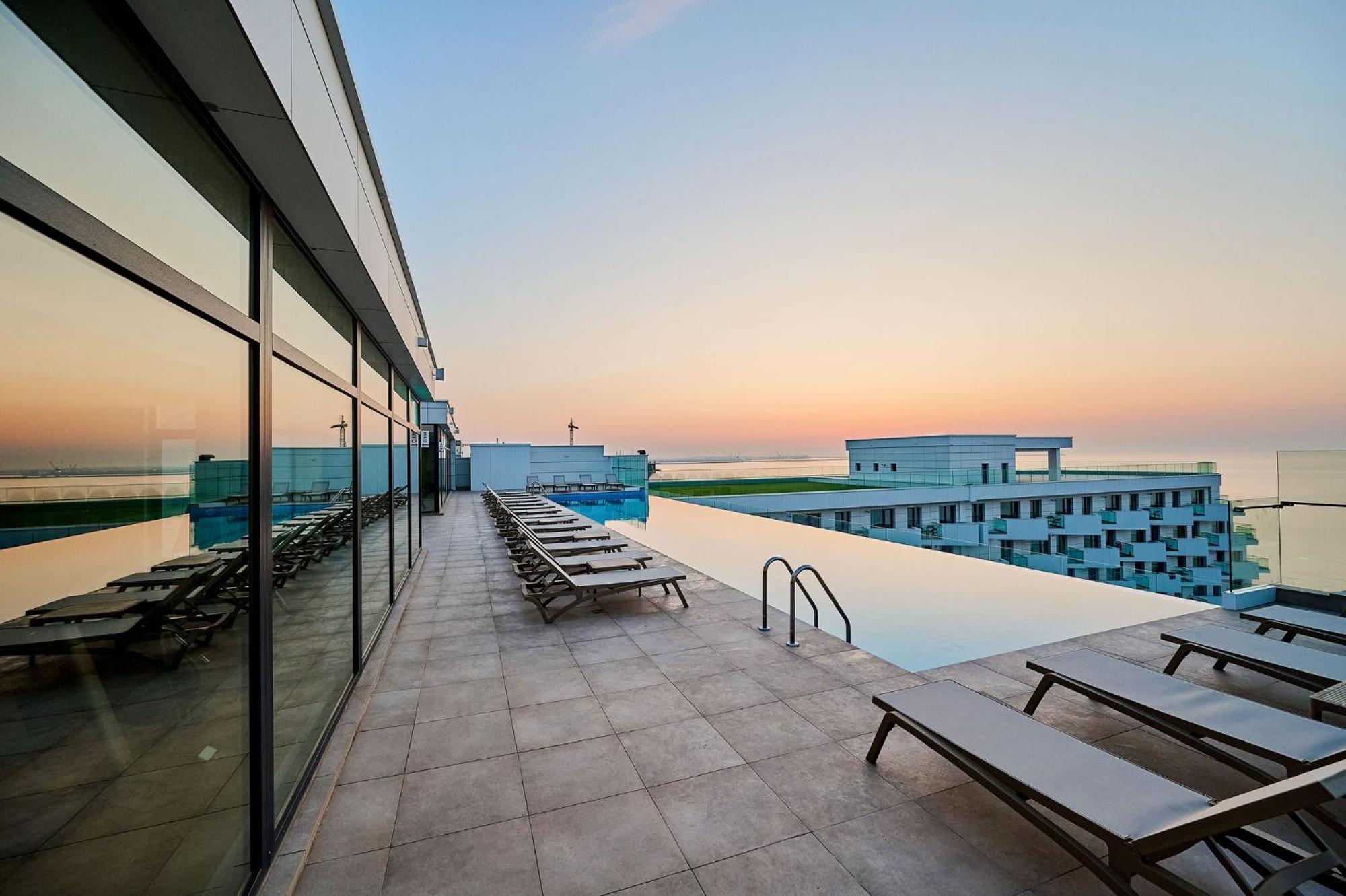 Bliss In Infinity Parking Apartment Mamaia