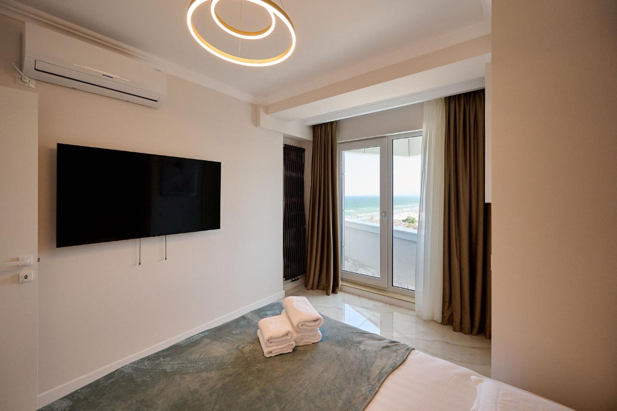 Apartment Bliss In Infinity Parking