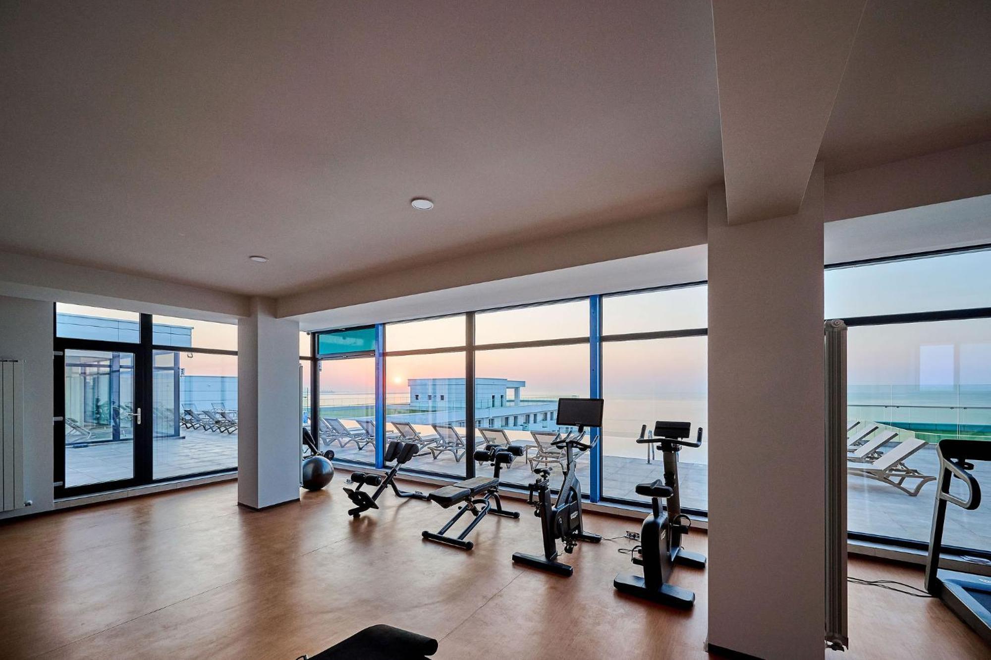 Apartment Bliss In Infinity Parking *