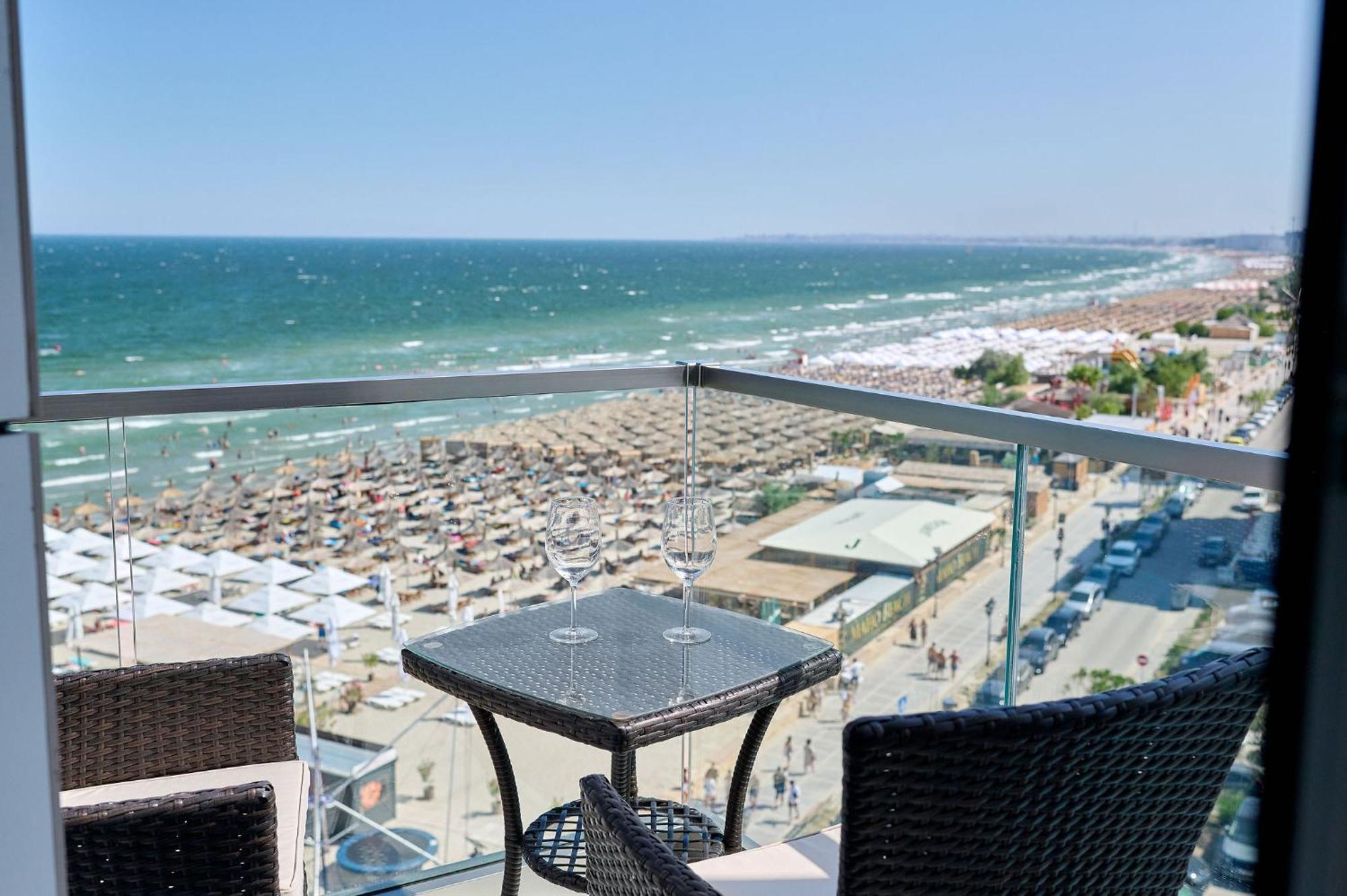 Bliss In Infinity Parking * Mamaia